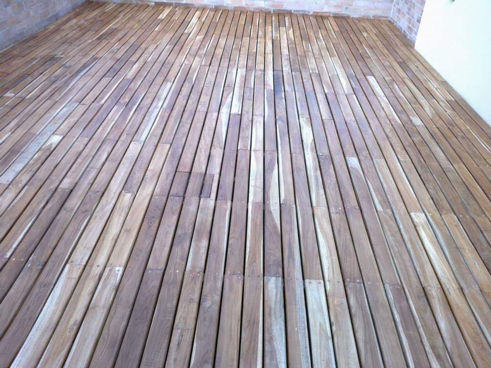 Cubierta WPC en terraza con plantas