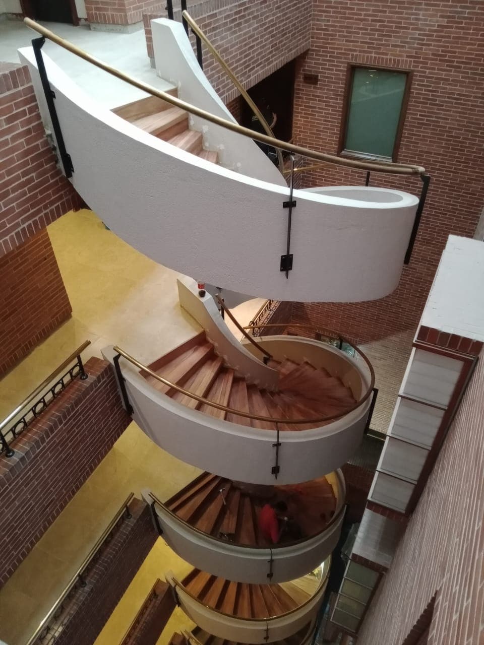 Escaleras — Pisos ATM