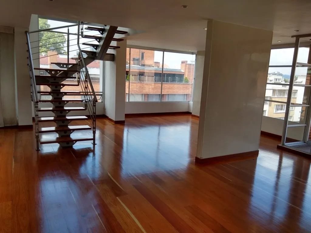 Escaleras — Pisos ATM Colombia